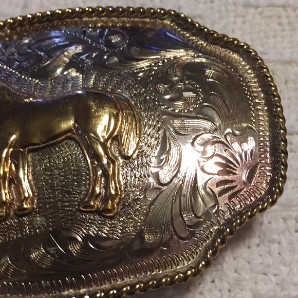 Silver & Gold Tone Horse Belt Buckle - Picture 4 of 8